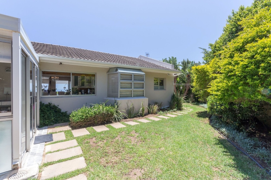 To Let 4 Bedroom Property for Rent in Camps Bay Western Cape